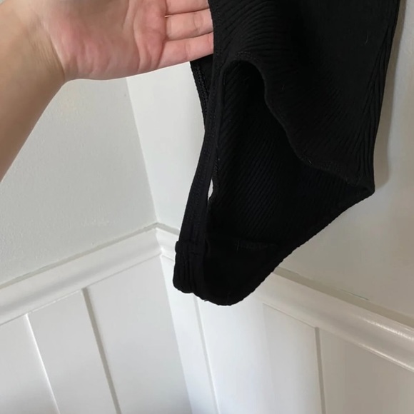 Aritzia Wilfred Ribbed Bodysuit Black - Picture 4 of 4